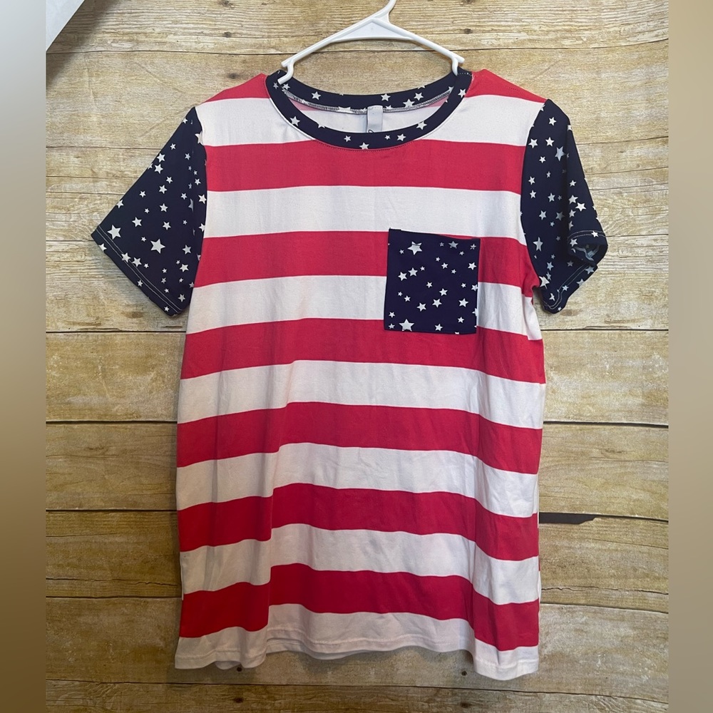 American flag short sleeve shirt 🛍